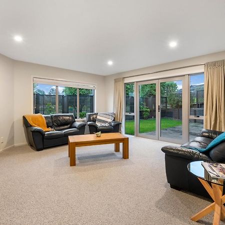 Peaceful On Punawai Taupo Exterior photo